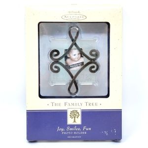 Hallmark The Family Tree Joy, Smiles, Fun Photo Holder Frames Ornaments PR2647